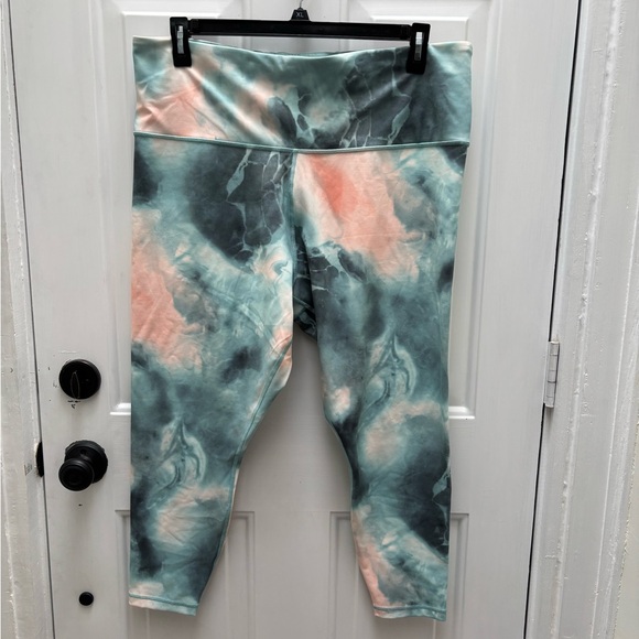Athleta Pants - Athleta Elation 7/8 Tie-Dye Leggings